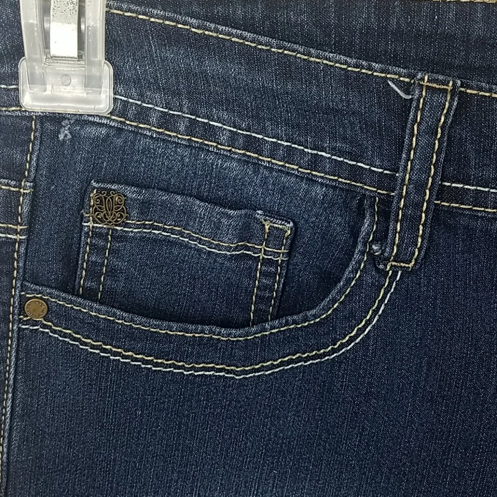 Nine West, Denim shorts, great condition, Sz 6 - Picture 6 of 10